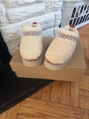 UGG Tazz Braid platform slip on